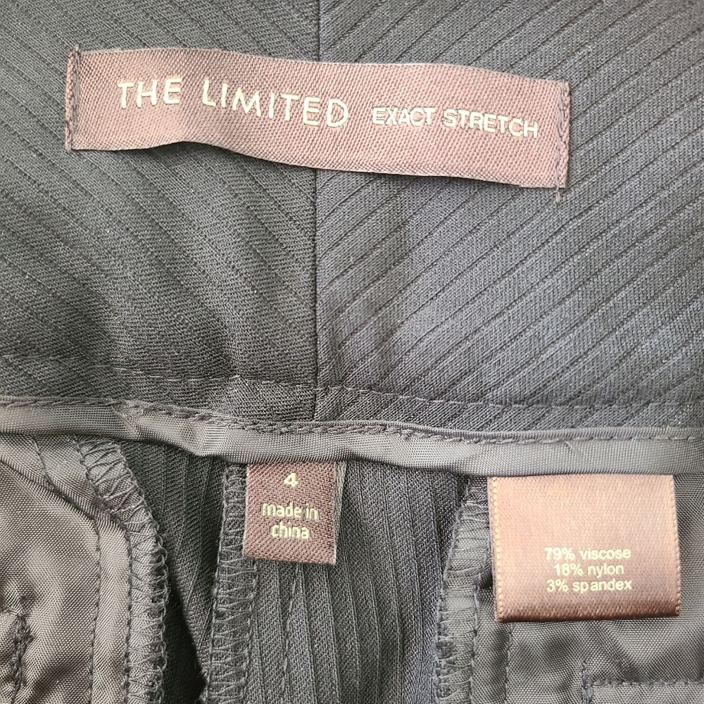 The Limited Exact Stretch Black Pinstripe Cropped Pants Size 4 - Picture 5 of 5
